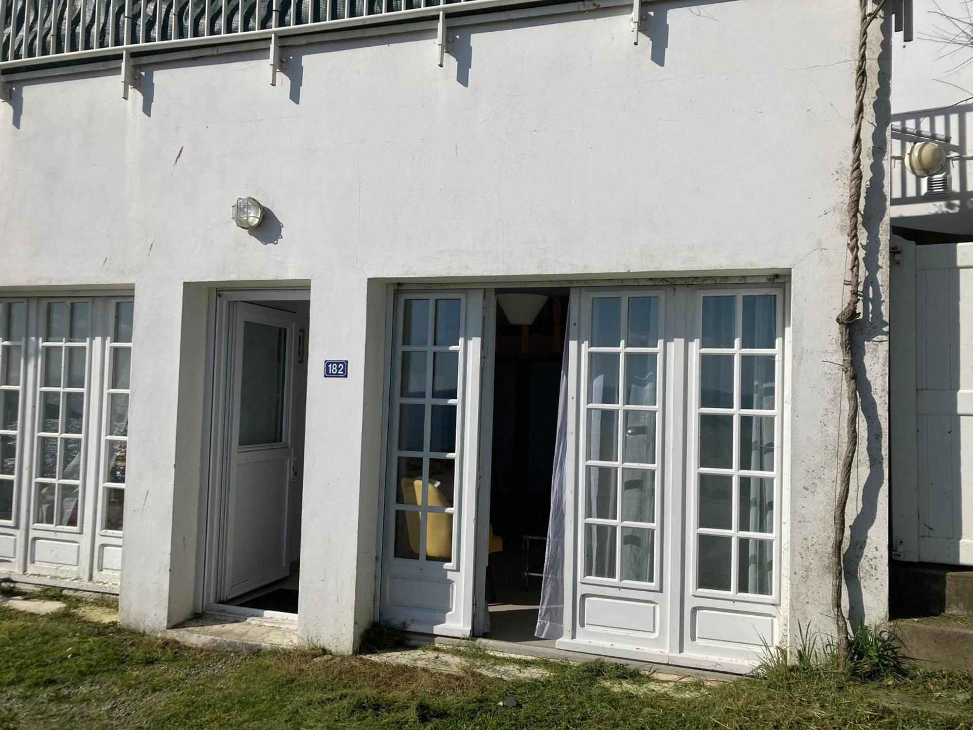 Studio Renove Avec Parking, Wifi, Proche Plage Et Centre - Fr-1-418-93 Le Palais Exterior foto
